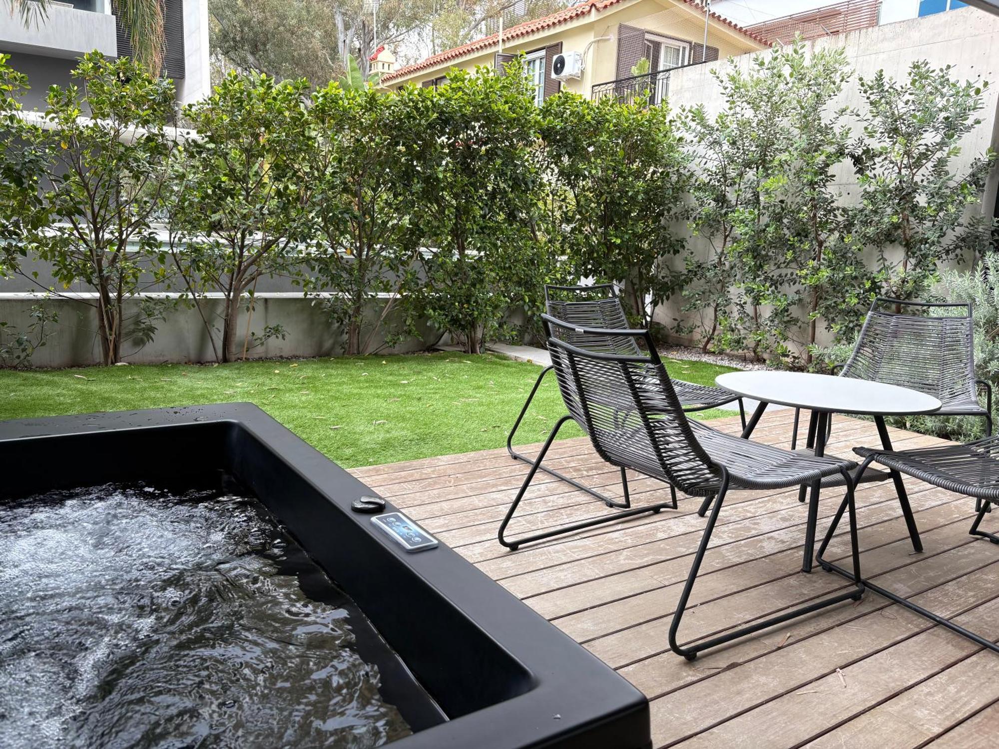 Voula Lofts Appartamento Atene Esterno foto
