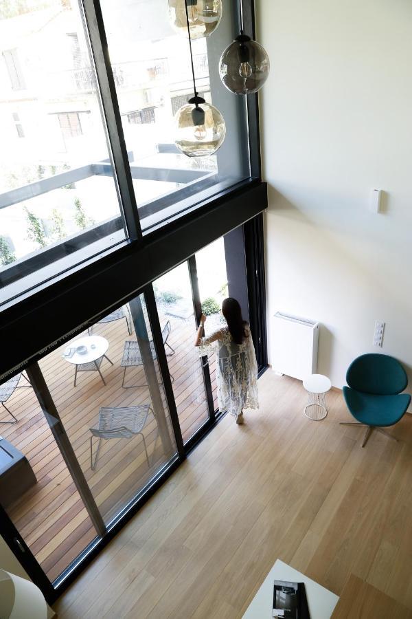 Voula Lofts Appartamento Atene Esterno foto