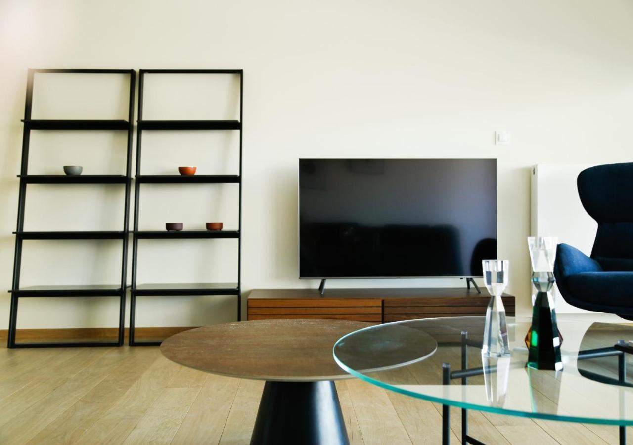 Voula Lofts Appartamento Atene Esterno foto