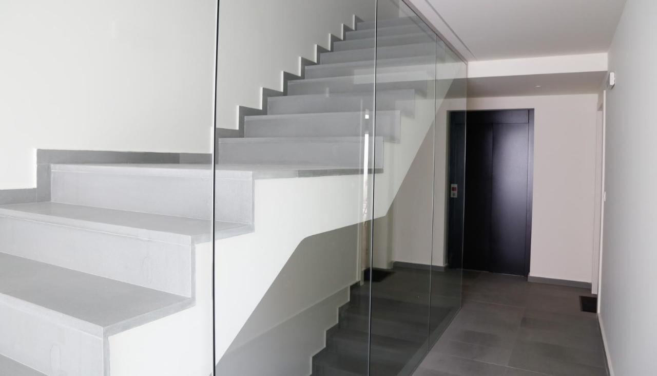 Voula Lofts Appartamento Atene Esterno foto
